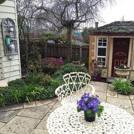 Ellie'S Place On City Park Launceston Dış mekan fotoğraf