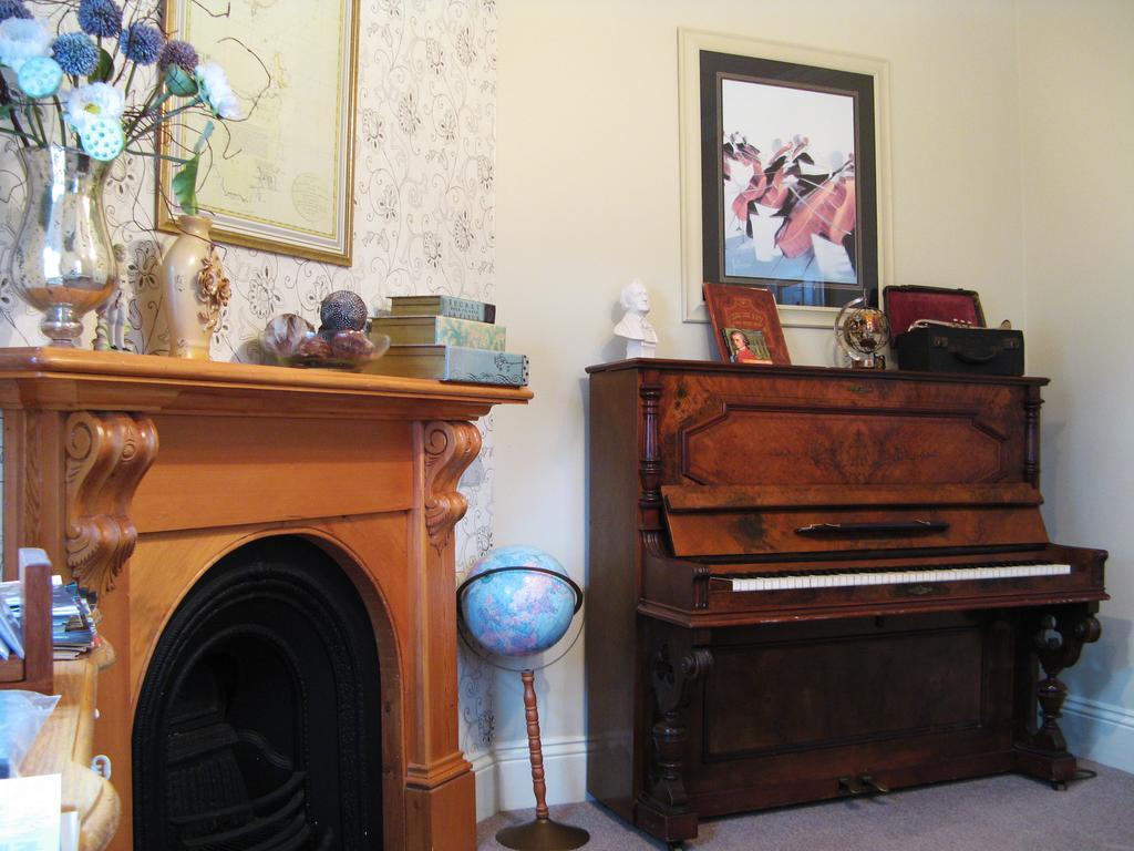 Ellie'S Place On City Park Launceston Oda fotoğraf